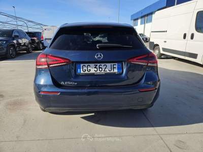 Mercedes-Benz Classe A A250 2018 e eq-power Business Extra auto - GG362JF Blu/Azzurro usata Basiliano