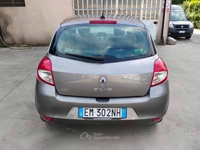 Renault Clio Clio 5p 1.5 dci Dynamique 75cv.NAVIGATORE.NEOPATENTATI Grigio usata San Nicolò