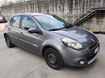 Renault Clio Clio 5p 1.5 dci Dynamique 75cv.NAVIGATORE.NEOPATENTATI Grigio usata San Nicolò