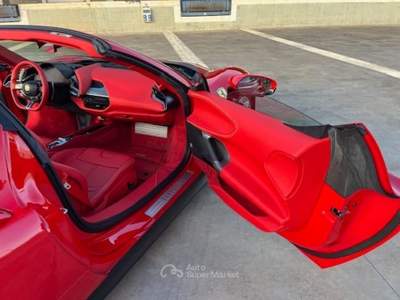 Ferrari SF90 Ufficiale Italiana Rosso usata Segrate
