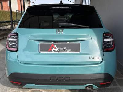 Fiat 600 1.2 hybrid La Prima 110cv auto Blu/Azzurro usata Bagnolo Piemonte