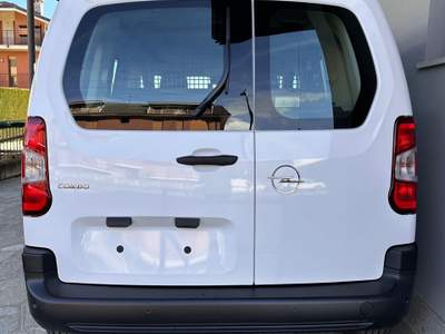 Opel Combo life N1 M 1.5d 130cv Edition Plus S&amp;S auto Bianco usata Bagnolo Piemonte