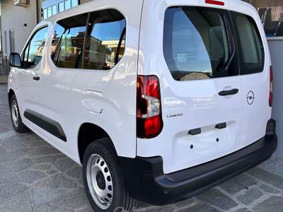 Opel Combo life N1 M 1.5d 130cv Edition Plus S&amp;S auto Bianco usata Bagnolo Piemonte