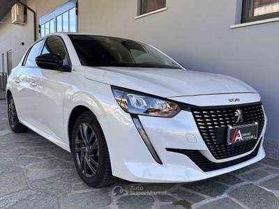Peugeot 208 208 1.2 puretech Allure s&amp;s 75cv Bianco usata Bagnolo Piemonte