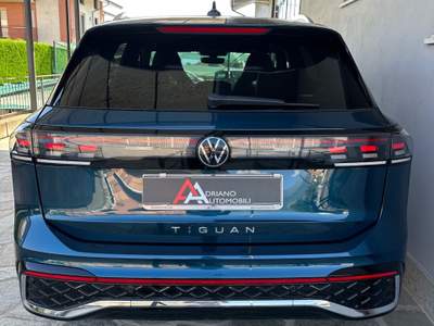 Volkswagen Tiguan 2.0 tdi R-Line Plus 150cv dsg Verde usata Bagnolo Piemonte
