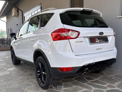 Ford Kuga 2.0 tdci Titanium 4wd 163cv Bianco usata Bagnolo Piemonte