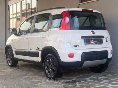Fiat Panda Panda 0.9 t.air turbo 4x4 85cv E6 Bianco usata Bagnolo Piemonte