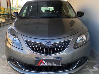 Lancia Ypsilon 1.0 firefly hybrid Platino s&amp;s 70cv Grigio usata Bagnolo Piemonte