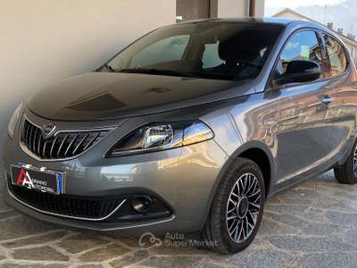 Lancia Ypsilon 1.0 firefly hybrid Platino s&amp;s 70cv Grigio usata Bagnolo Piemonte