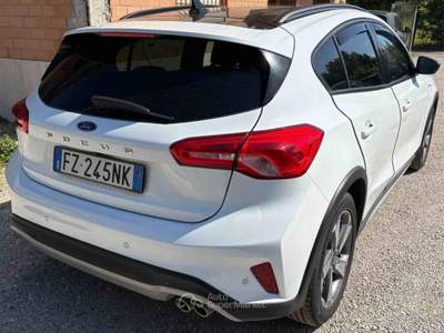 Ford Focus 1.0 EcoBoost 125 CV Active Bianco usata Monterotondo