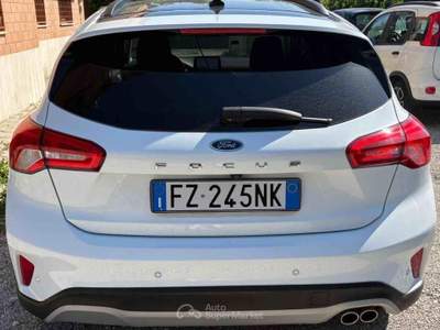 Ford Focus 1.0 EcoBoost 125 CV Active Bianco usata Monterotondo