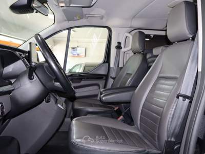 Ford Tourneo Custom Ford Tourneo Custom 2.0 EcoBlue Titanium #10720 Nero usata Mazzano