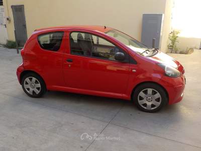 Toyota Aygo idealeper neopatentati Rosso usata Roma