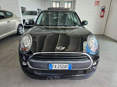 MINI One 1.2 benzina  75cv 3p TETTO APRIBILE / NEOPATENTATI Nero usata Martinengo