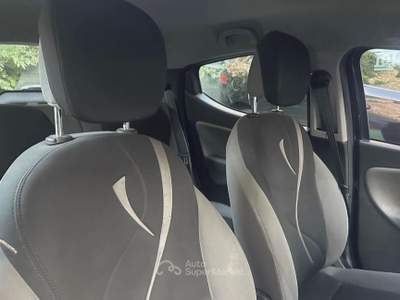 Lancia Ypsilon 5 porte GPL GARANZIA Nero usata Benevento