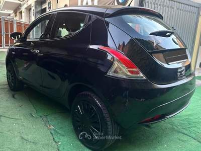 Lancia Ypsilon 5 porte GPL GARANZIA Nero usata Benevento