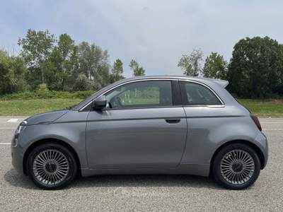 Fiat 500e 42 kWh Icon UNICO PROPRIETARIO usata Settimo Torinese