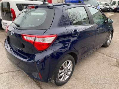 Toyota Yaris 5 porte Active usata San Lazzaro di Savena
