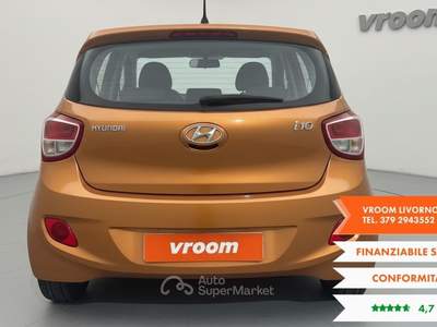 Hyundai i10 i10 1.0 MPI Sound Edition Oro usata Livorno