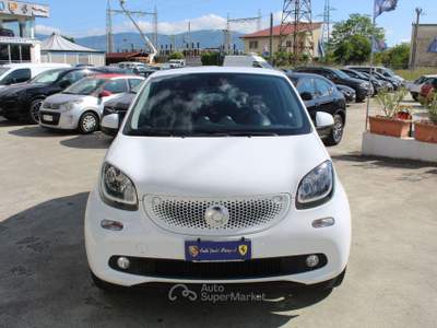 Smart ForFour 70 1.0 twinamic Passion Bianco usata Padula