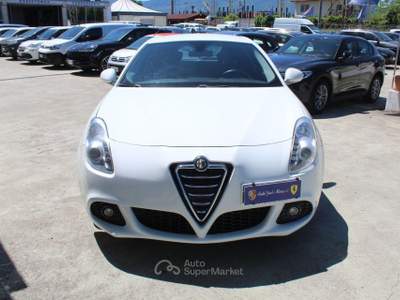 Alfa Romeo Giulietta 2.0 JTDm-2 170 CV Distinctive Bianco usata Padula
