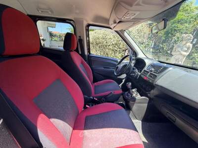 Fiat Doblò Dobl&ograve; 1.4 T-Jet Natural Power Emotion Lilla usata ANGRI