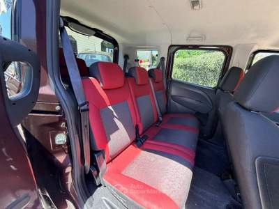 Fiat Doblò Dobl&ograve; 1.4 T-Jet Natural Power Emotion Lilla usata ANGRI