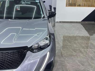 Peugeot 2008 2008 1.2 PURETECH ACTIVE PACK 100CV Grigio usata Albano Laziale
