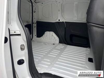 Opel Combo Cargo 1.5 D Passo Corto essential Bianco usata Città Sant'Angelo