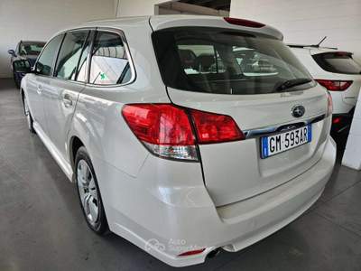 Subaru Legacy Legacy SW 2.0d INIETTORI RUMOROSI Bianco usata Martinengo