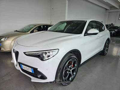 Alfa Romeo Stelvio 2.2 t Sport Edition Q4 210cv auto Bianco usata Martinengo