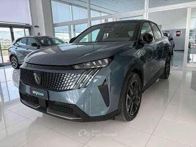 Peugeot 3008 Hybrid 145 e-DCS6 GT Blu/Azzurro usata Montesarchio