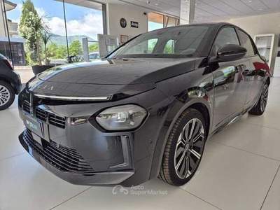Lancia Ypsilon Hybrid e-DCT LX Nero usata Montesarchio
