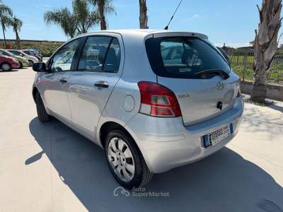 Toyota Yaris ANNO 2010 1.0 BENZINA 69 CV usata Striano