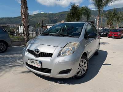 Toyota Yaris ANNO 2010 1.0 BENZINA 69 CV usata Striano