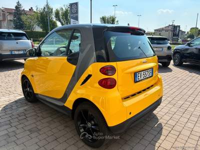 Smart ForTwo fortwo 1000 45 kW MHD coupé pure Giallo usata San Paolo d'Argon