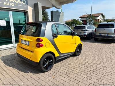 Smart ForTwo fortwo 1000 45 kW MHD coupé pure Giallo usata San Paolo d'Argon