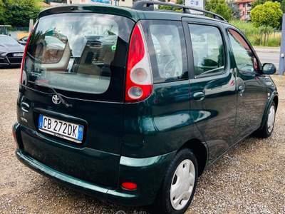 Toyota Yaris Verso 1.3i 16V cat Sol usata PRATO