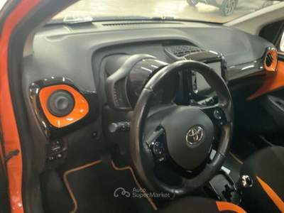 Toyota Aygo X Aygo 5p 1.0 x-cite m-mt 72cv Arancione usata ROMA