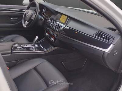 BMW Serie 5 530d Futura d Touring Luxury 190cv.TELECAMERA.PELLE.NAVI.LED usata San Nicolò