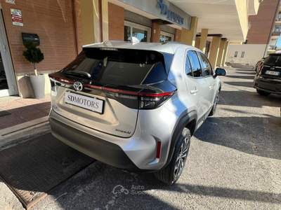 Toyota Yaris Cross 1.5h Trend fwd 116cv e-cvt *Promo SD 2026* Argento usata Roma