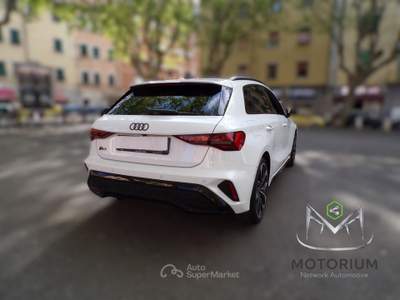 Audi A3 del 2024 con 27.000 KM Bianco usata Livorno