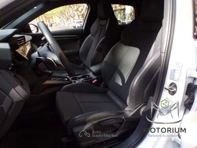 Audi A3 del 2024 con 27.000 KM Bianco usata Livorno