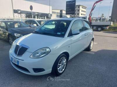 Lancia Ypsilon 1.2 SILVER BENZINA 44KW Argento usata Pisa