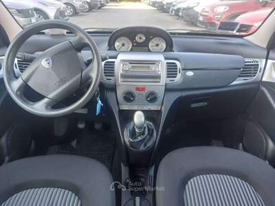 Lancia Ypsilon 1.2 SILVER BENZINA 44KW Argento usata Pisa