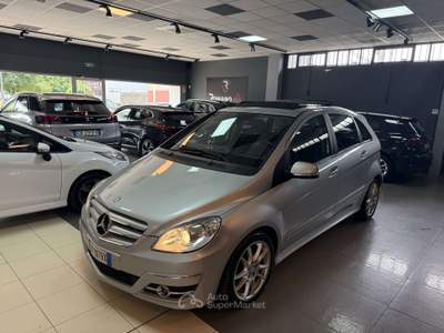 Mercedes-Benz Classe B Classe B - T245 cdi Premium Argento usata Romano di Lombardia