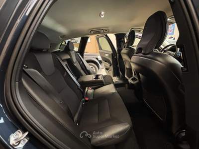 Volvo XC60 2.0 197CV AWD**COME NUOVA** Blu/Azzurro usata Gravina in Puglia