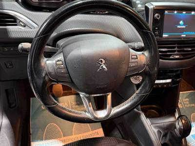 Peugeot 208 Neopatentati GT-Line Diesel Euro 6 usata Sedriano