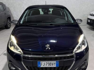 Peugeot 208 Neopatentati GT-Line Diesel Euro 6 usata Sedriano