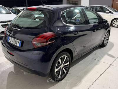Peugeot 208 Neopatentati GT-Line Diesel Euro 6 usata Sedriano
